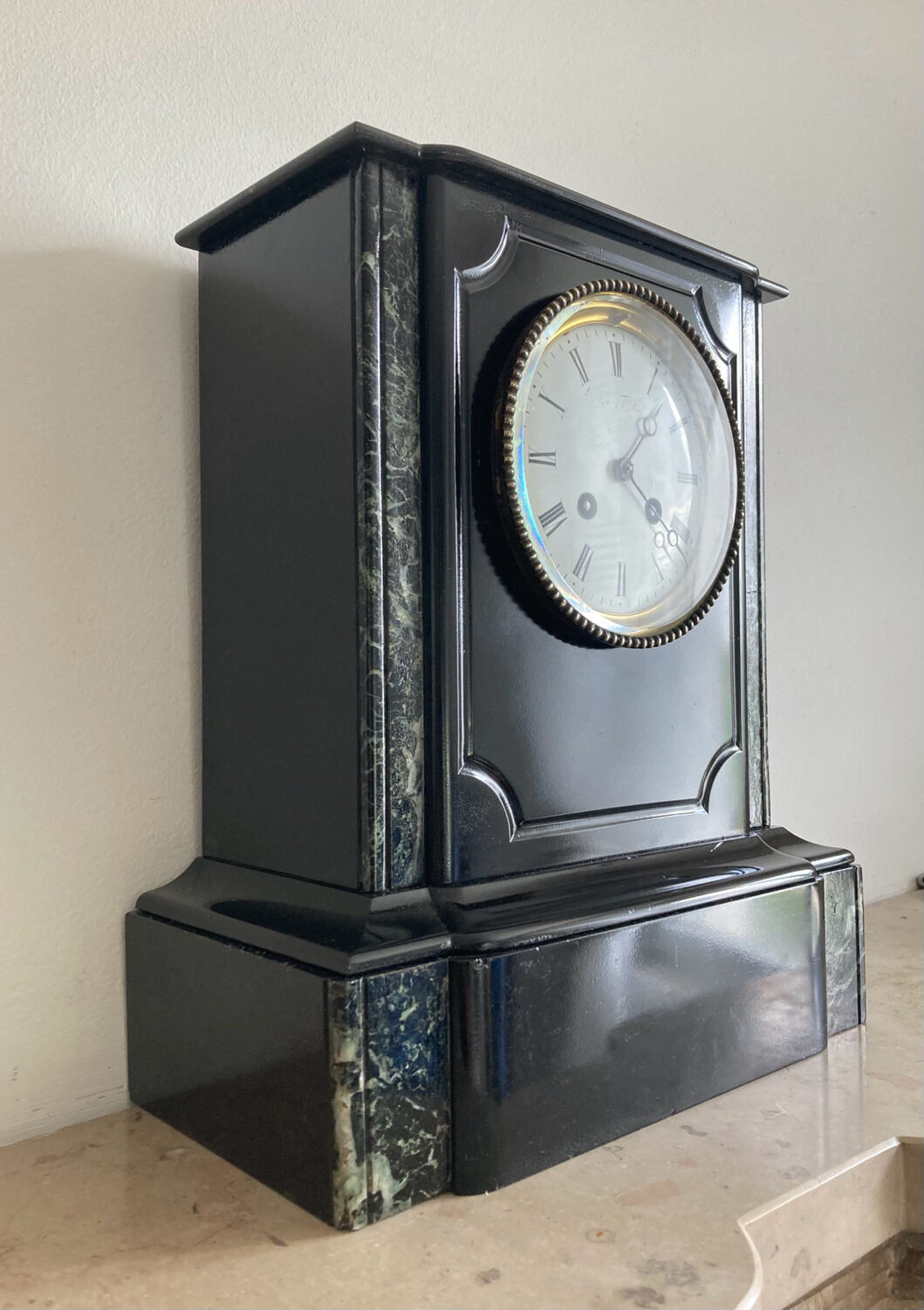 Napoleon III clock in marble and brass nineteenth century