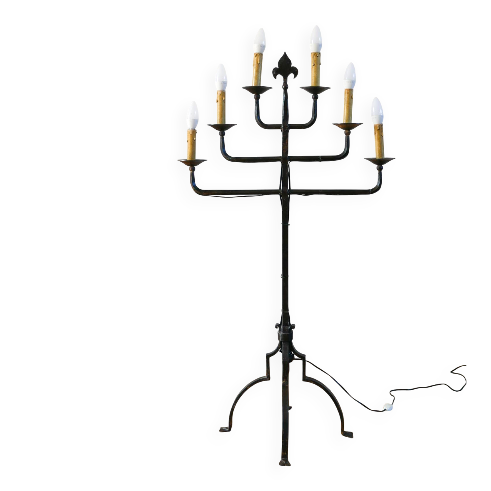 Grand Brutalist floor lamp in wrought iron, six lights, 1970.