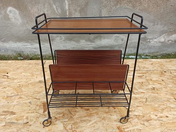 table basse sur roues, années 1970