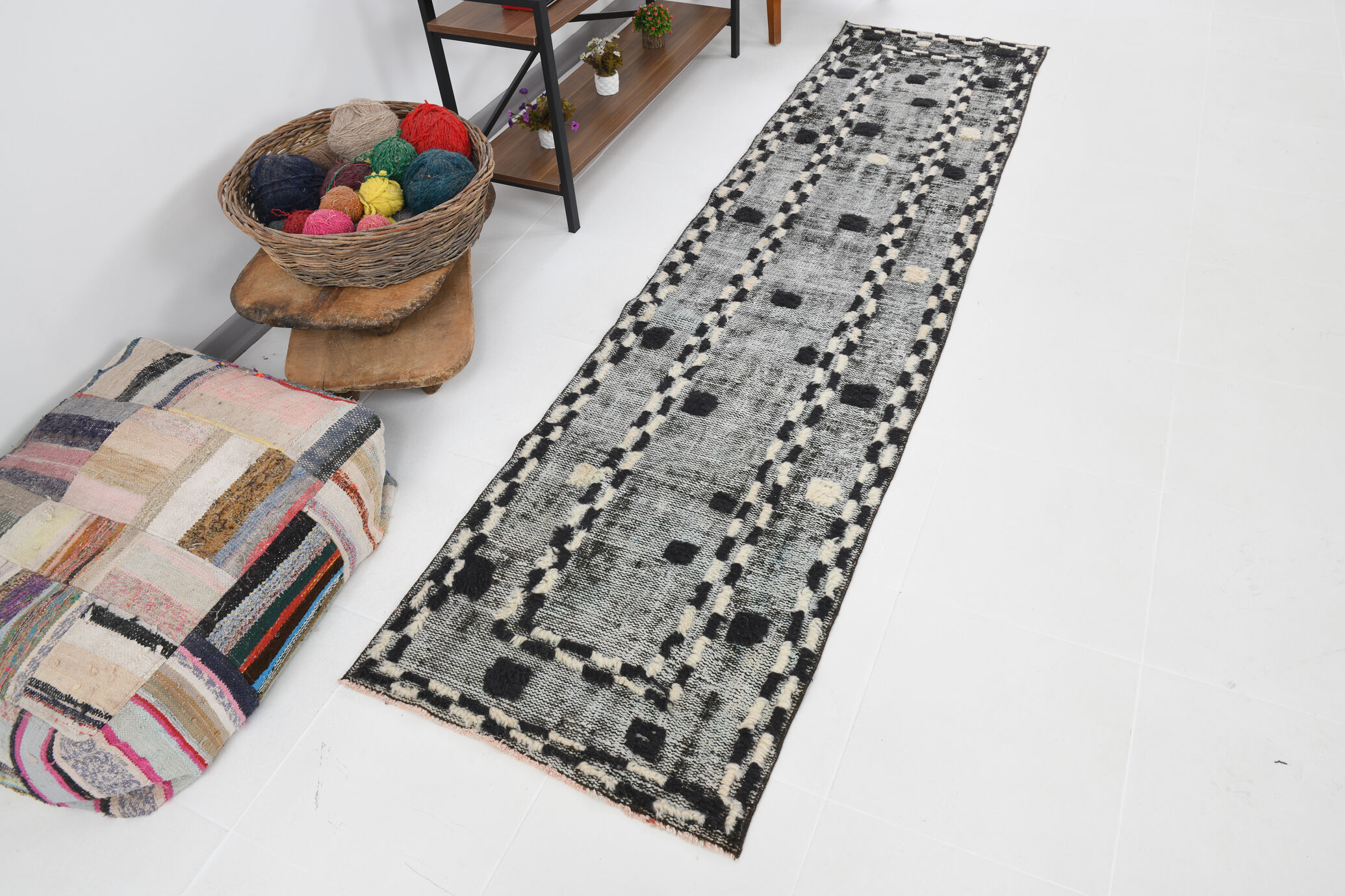 Black & beige turkish runner rug 72x284cm