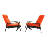 Ensemble de deux fauteuils de style Mid-Century, inclinables, en état d'origine.