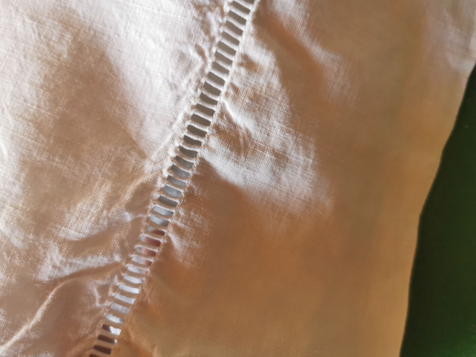 Drap ancien en lin monogrammé 3,40x2,20 m