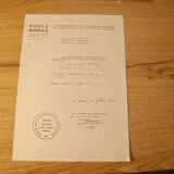 Napoleon III desk in Louis XVI style made of walnut from the late 19th century.