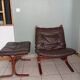 Fauteuil Ingmar Relling chauffeuses et Ottoman bois vintage scandinave