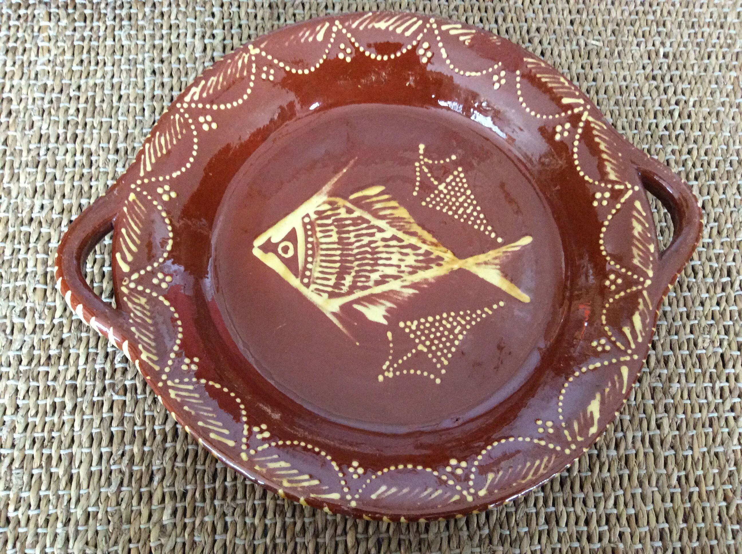 5 flat plates in glazed terracotta