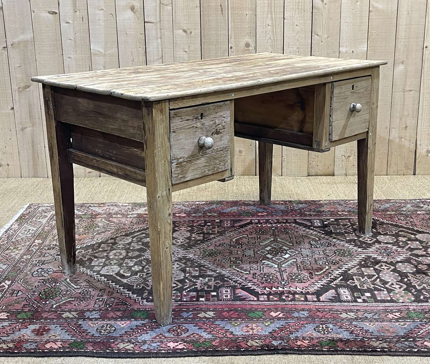 English flat desk in fir of the early twentieth century