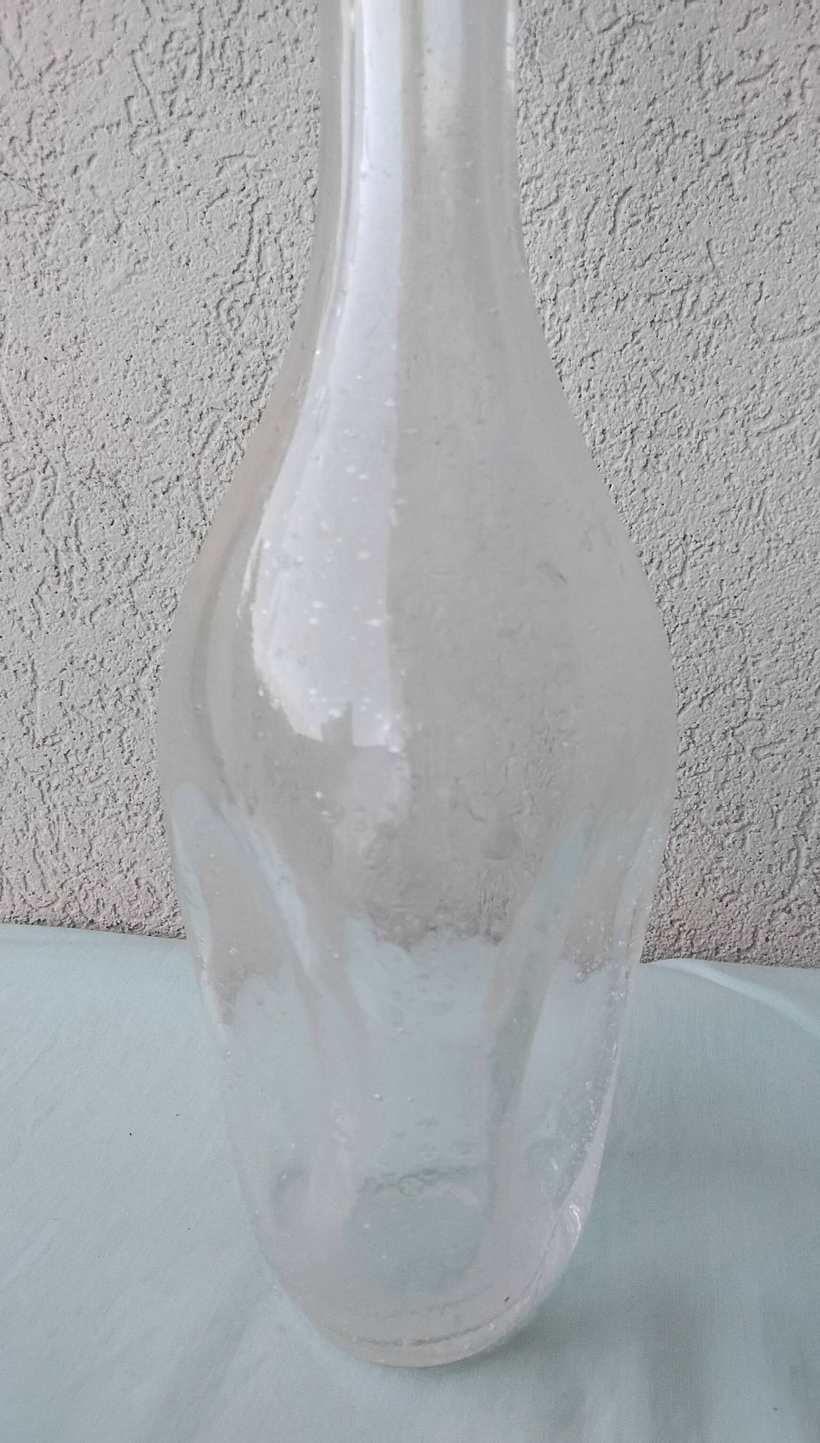 Bubble glass carafe