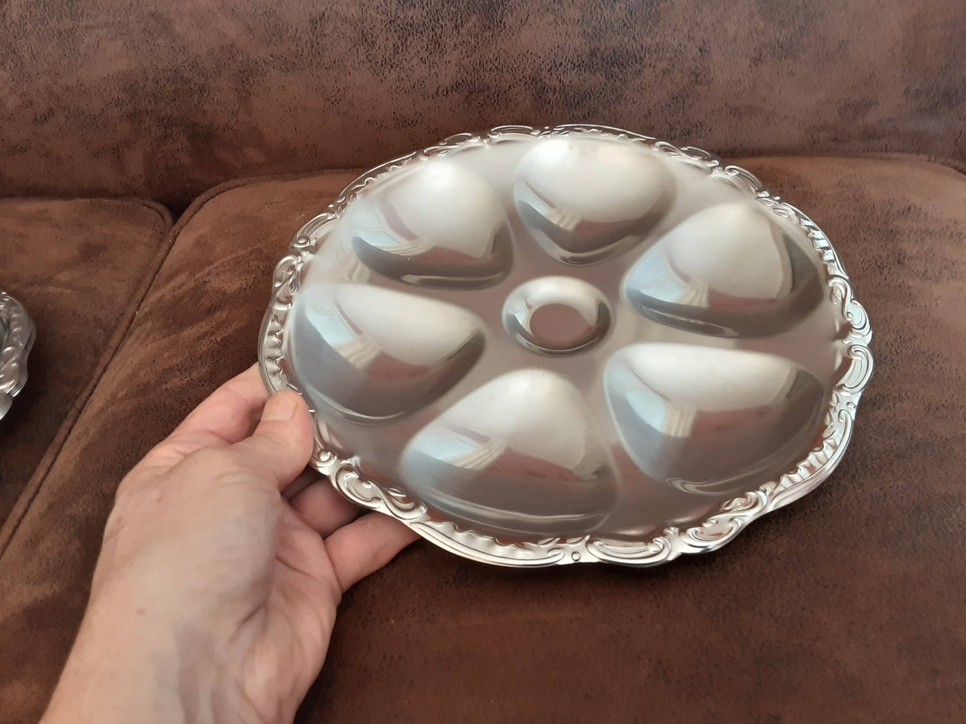 Set of 5 metal oyster plates
