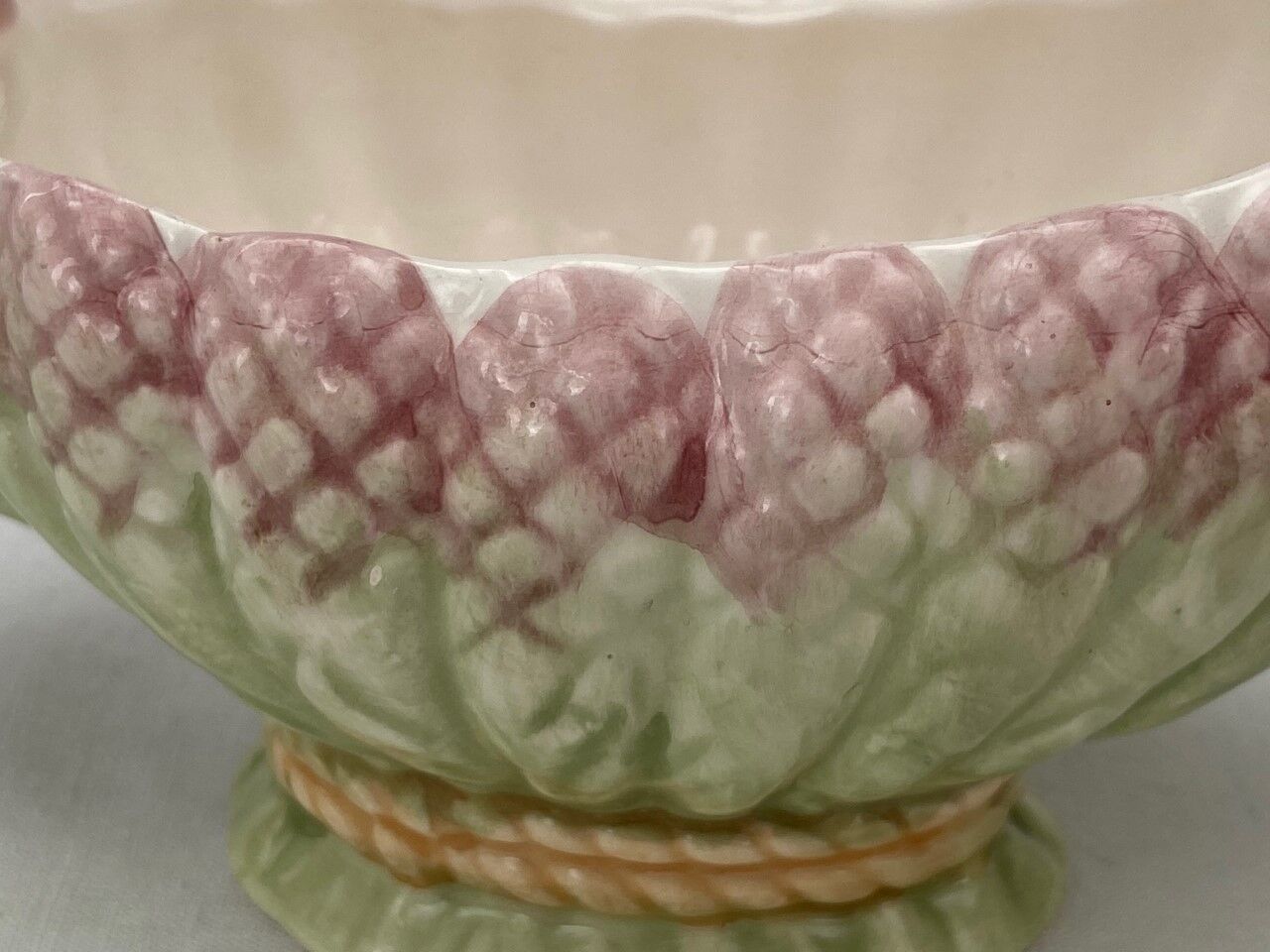 Saucière dabbling asparagus