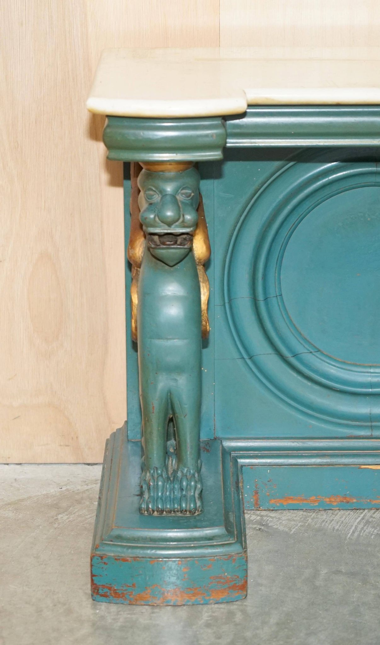Console ancienne sculptée à la main circa 1880 avec plateau en marbre