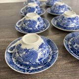 Service of 8 cups and saucers in Chinese blue porcelain.