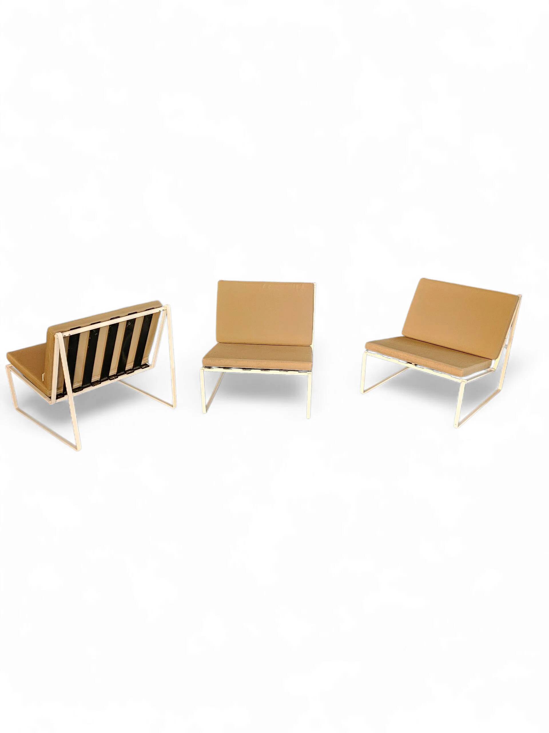 Chaises longues Kho Liang Ie 024 / table basse / Artifort 1962