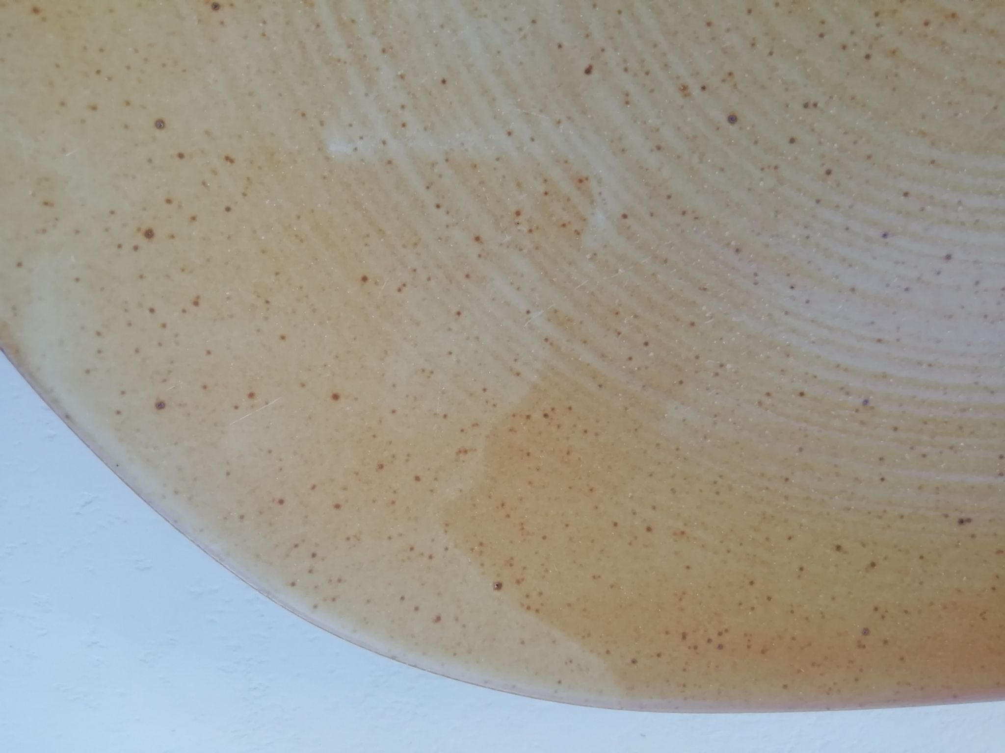 Stoneware plates