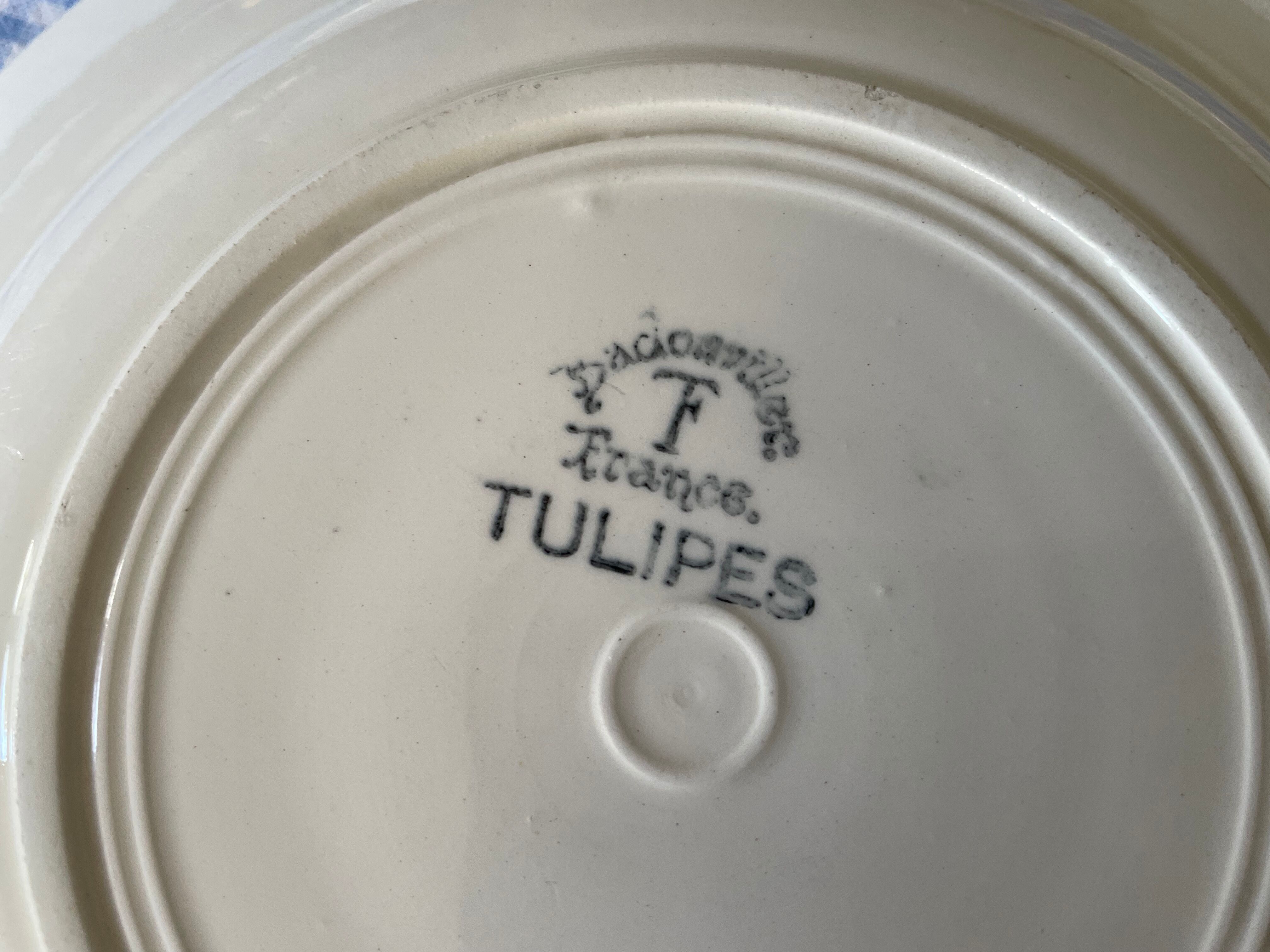 Mismatched old hollow plates