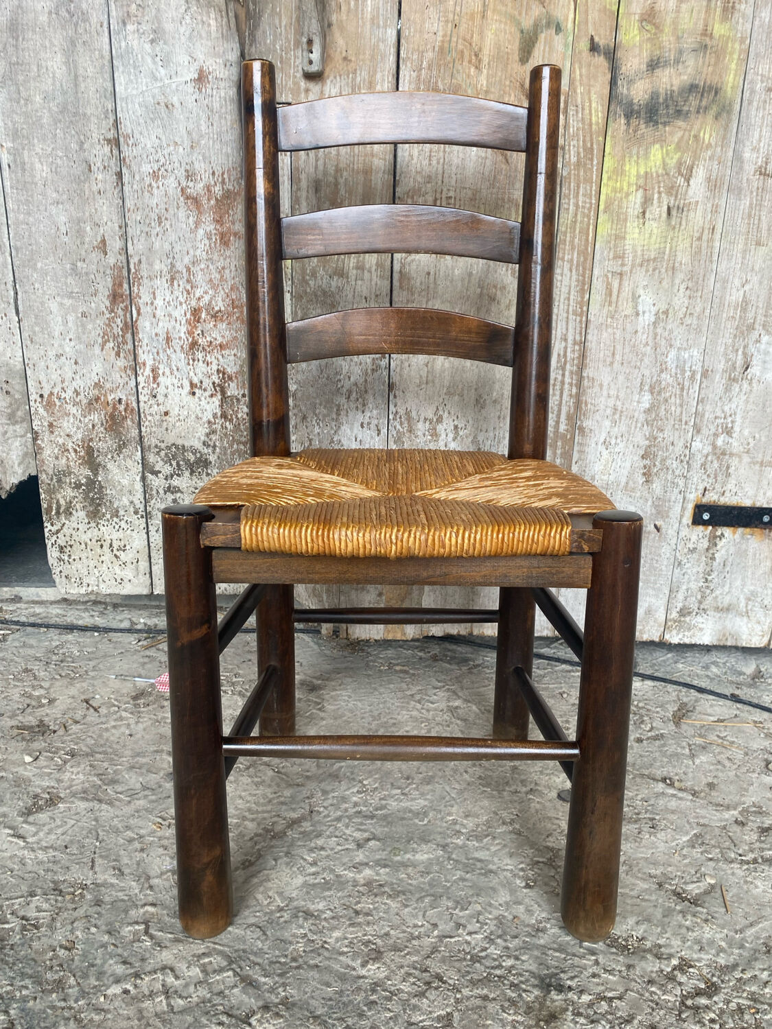 Set of 4 antique chairs georges robert brutalist wood + straw seat