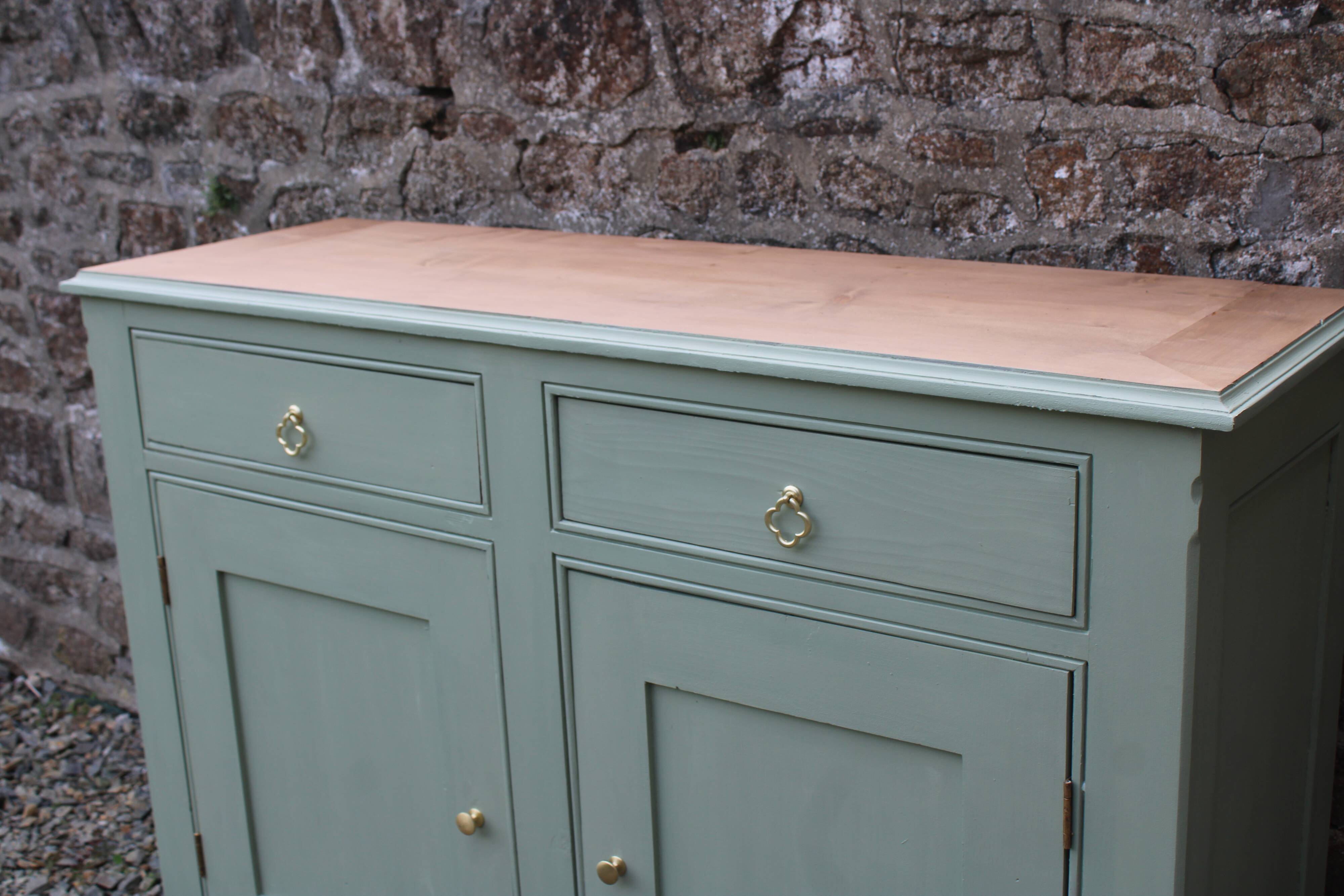 1/10 Vintage Parisian buffet