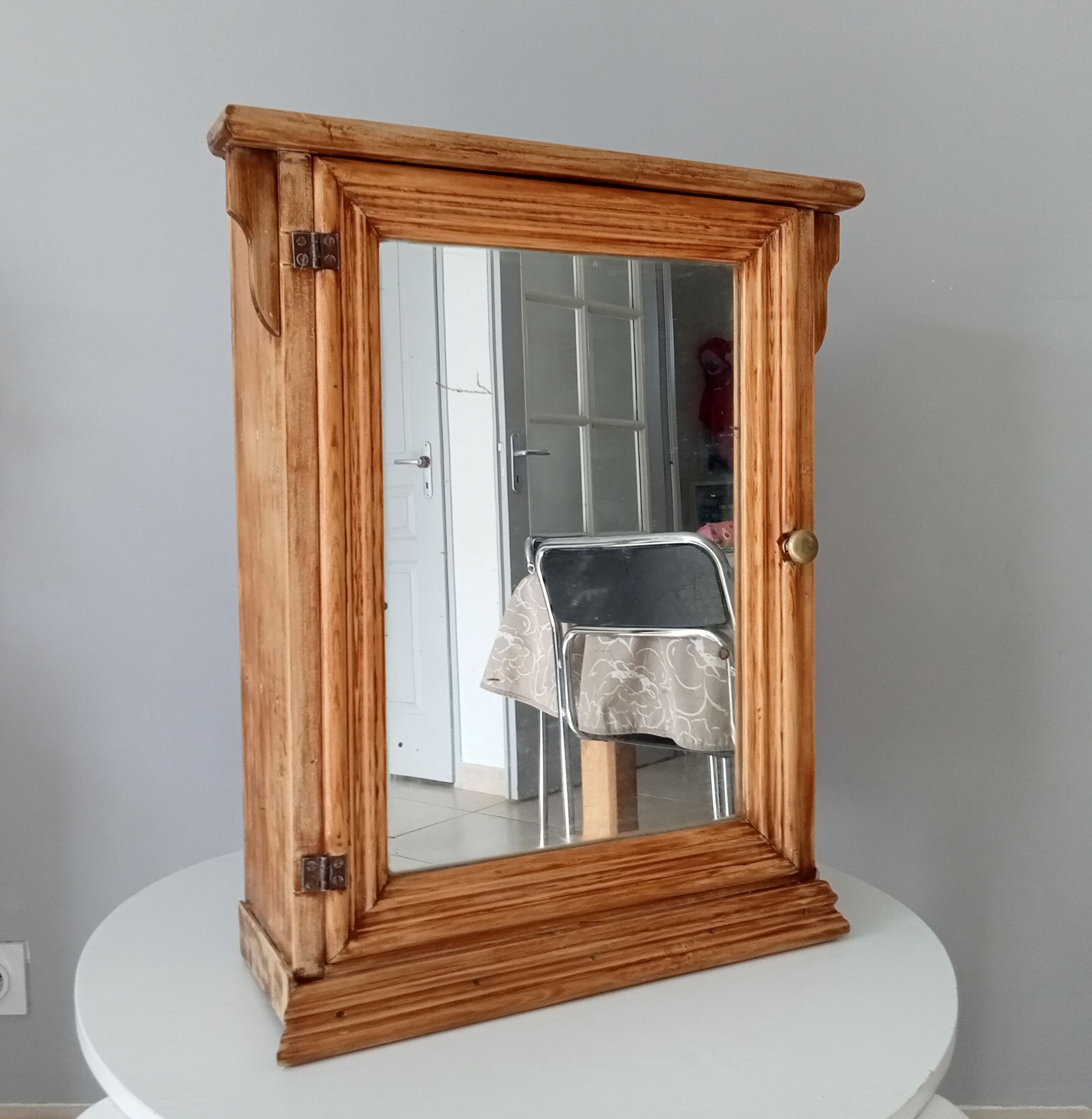 Art Deco medicine cabinet 40s/50s