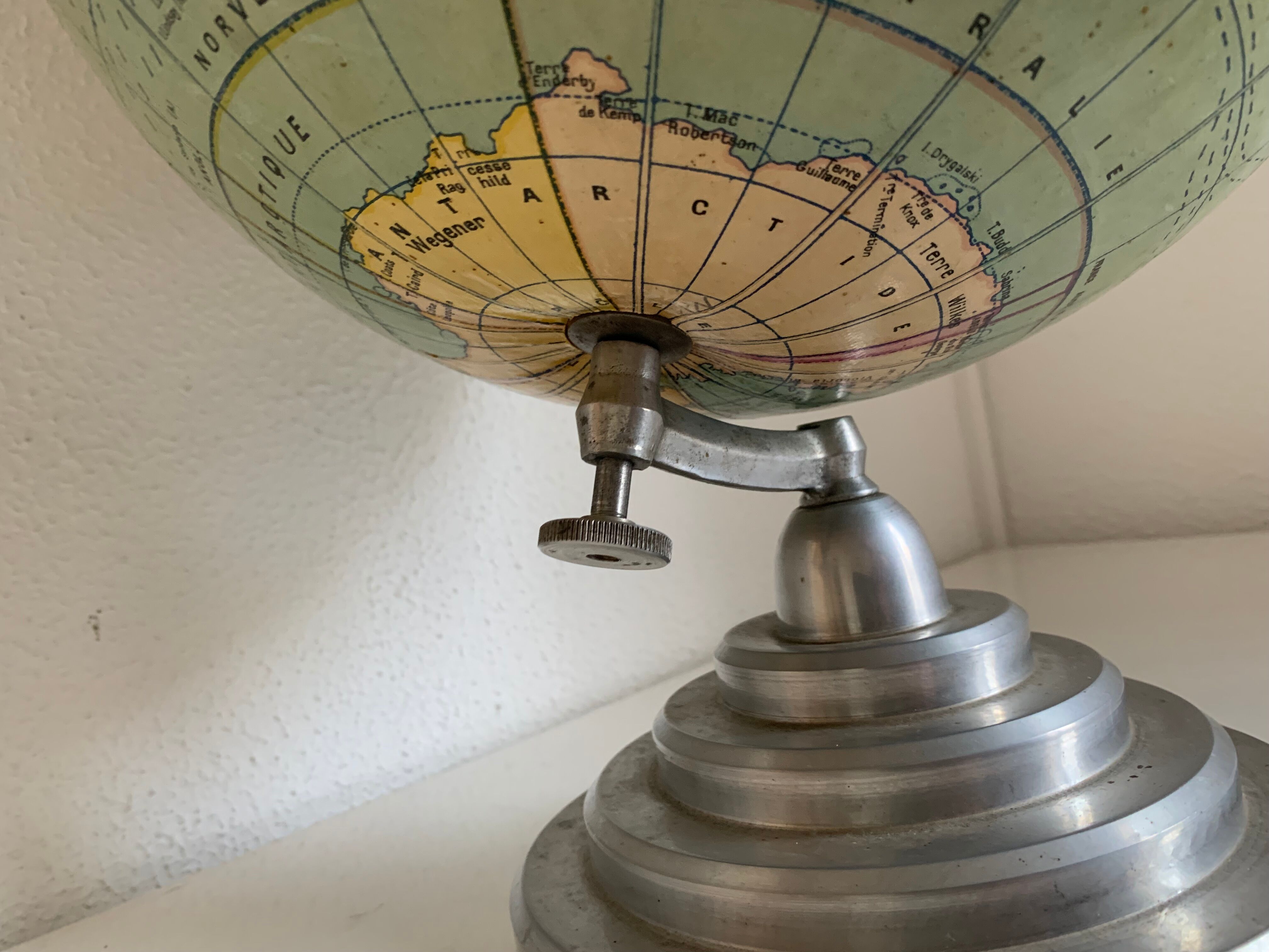 Vintage globe 1950 terrestrial Girard Barrère and Thomas - 44 cm