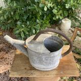 Zinc watering can