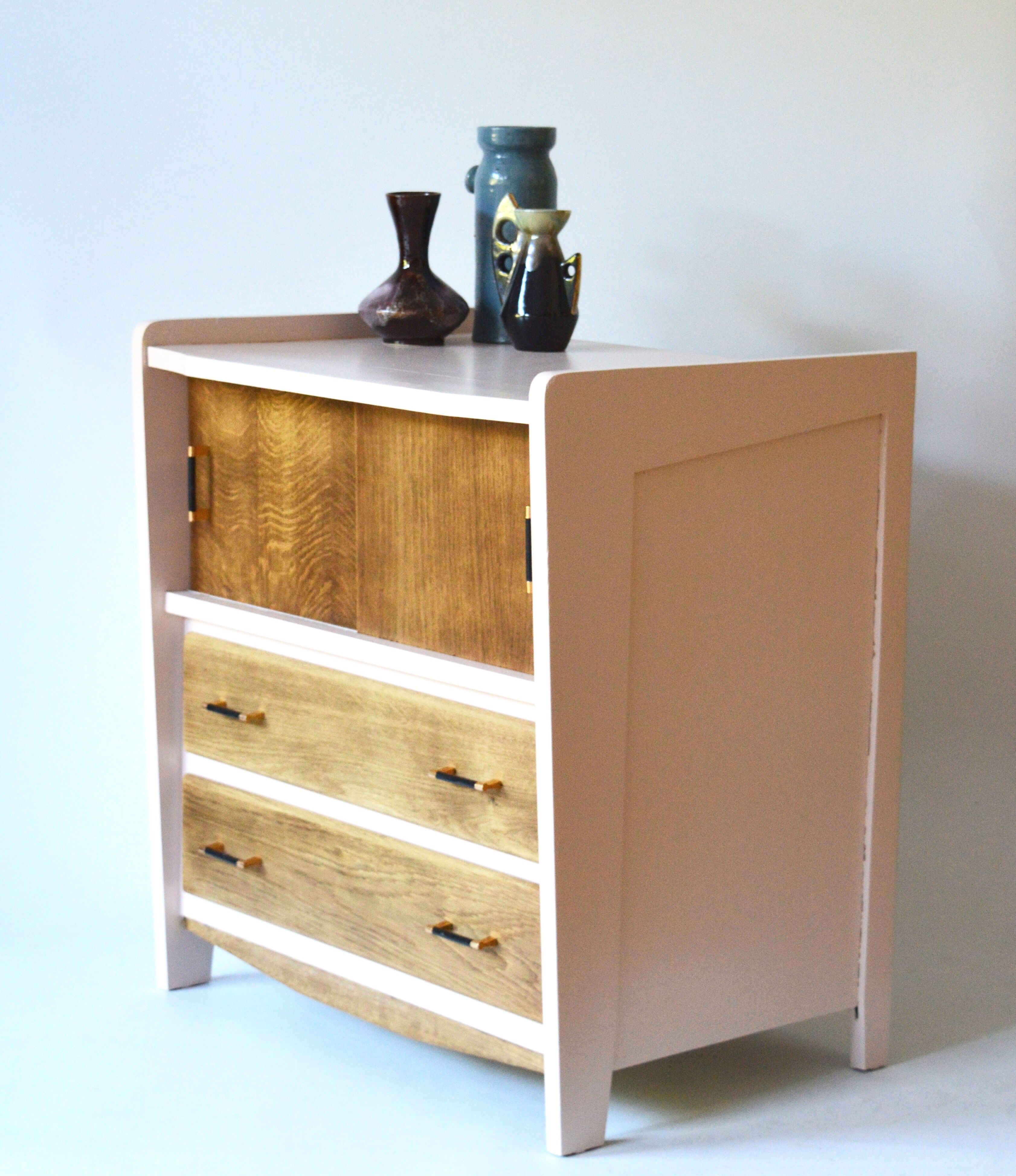 Commode rose poudré