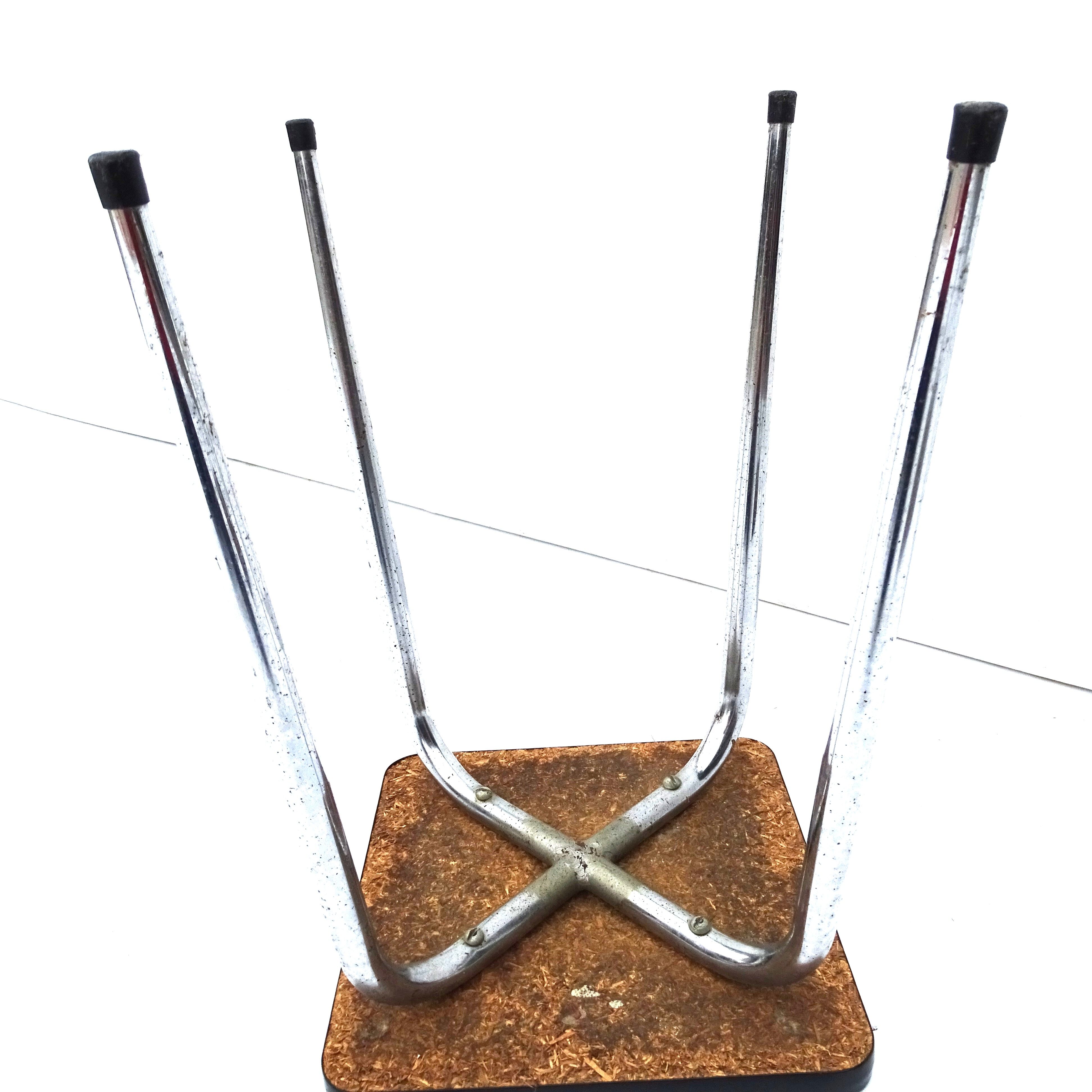 Lot 2 stools formica brown