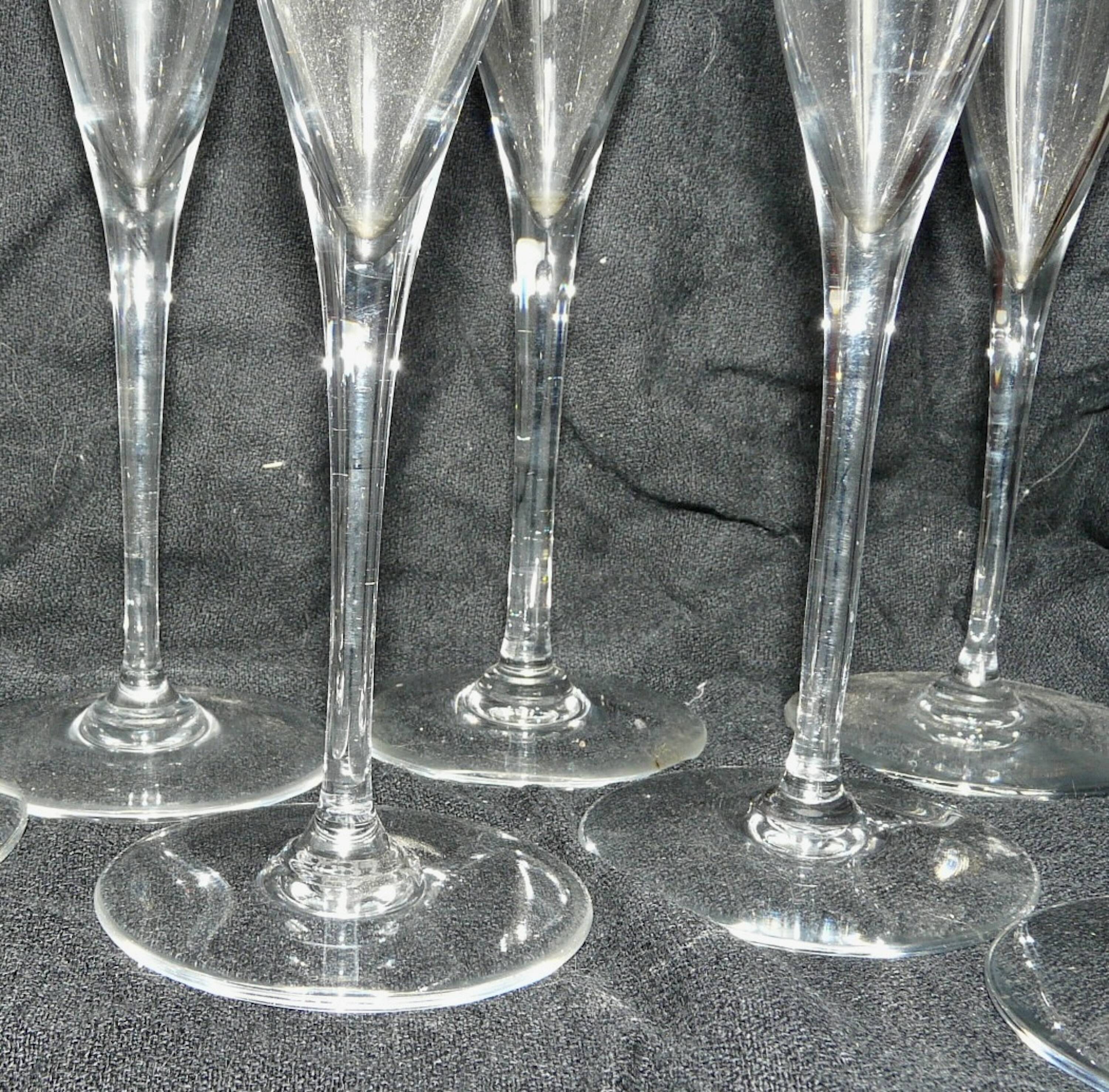 Set of 10 BACCARAT Dom Pérignon crystal Champagne flutes