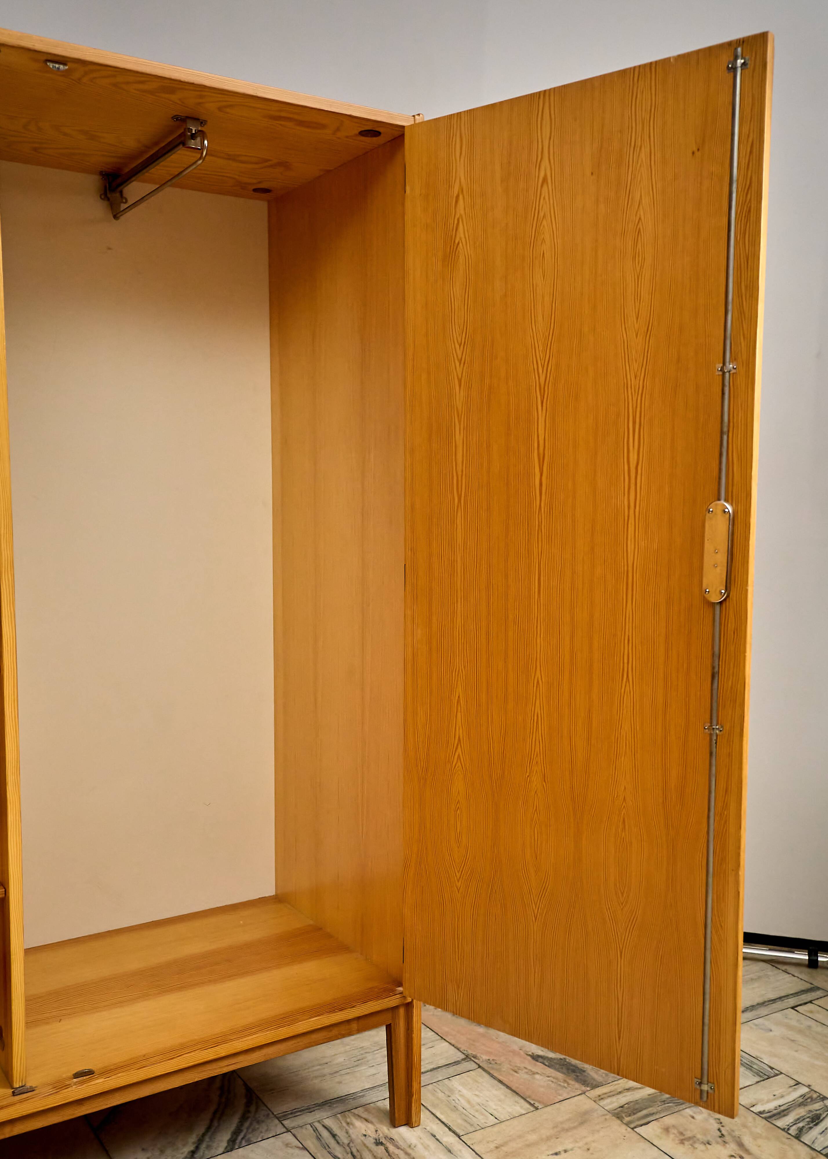 Czechoslovakian Vintage Wardrobe
