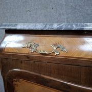 Louis XV period secretary in marquetry and veneer, 18th century.