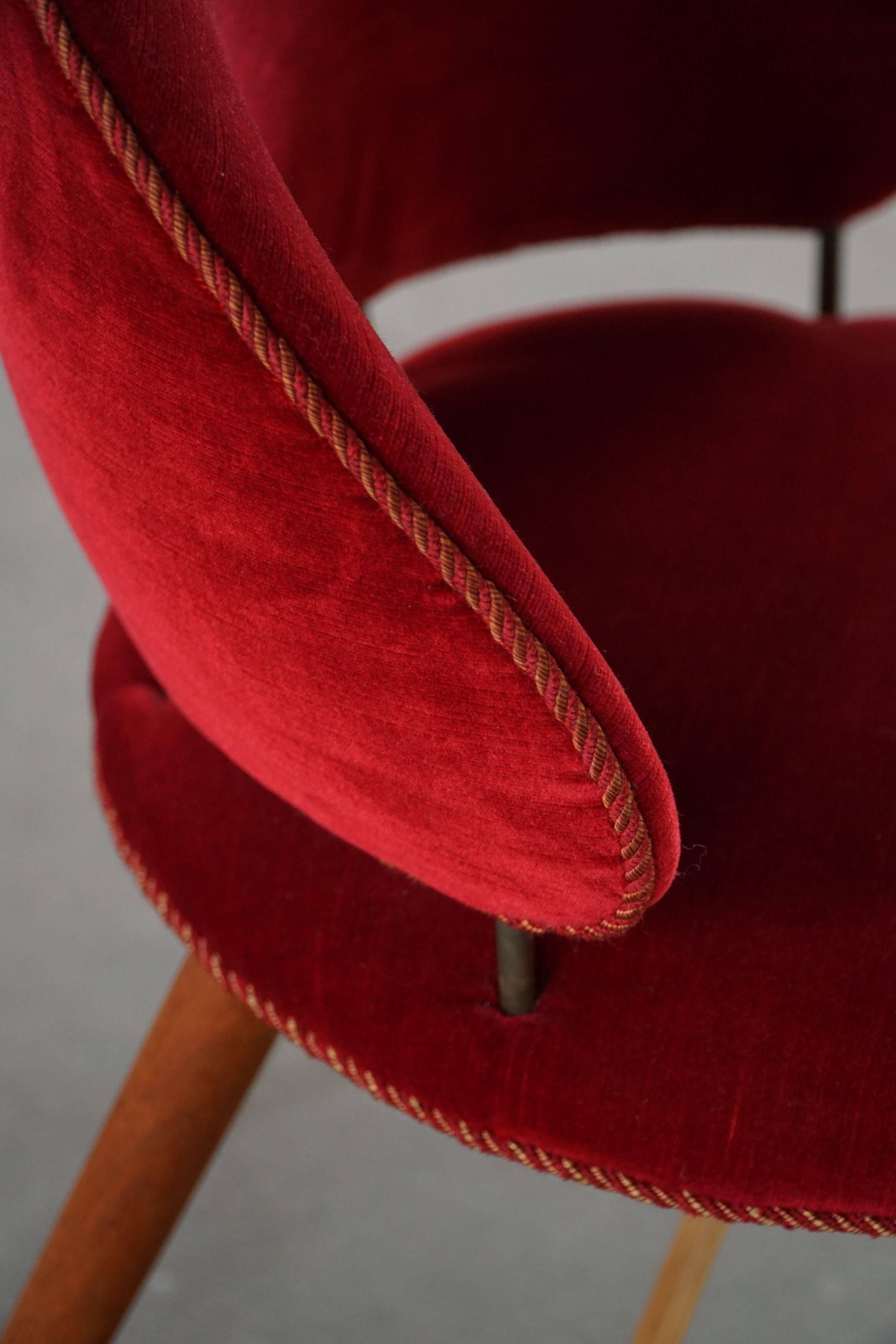 Mid-century toilet chair in oak and red velvet, by a Danish cabinetmaker, 1950s.