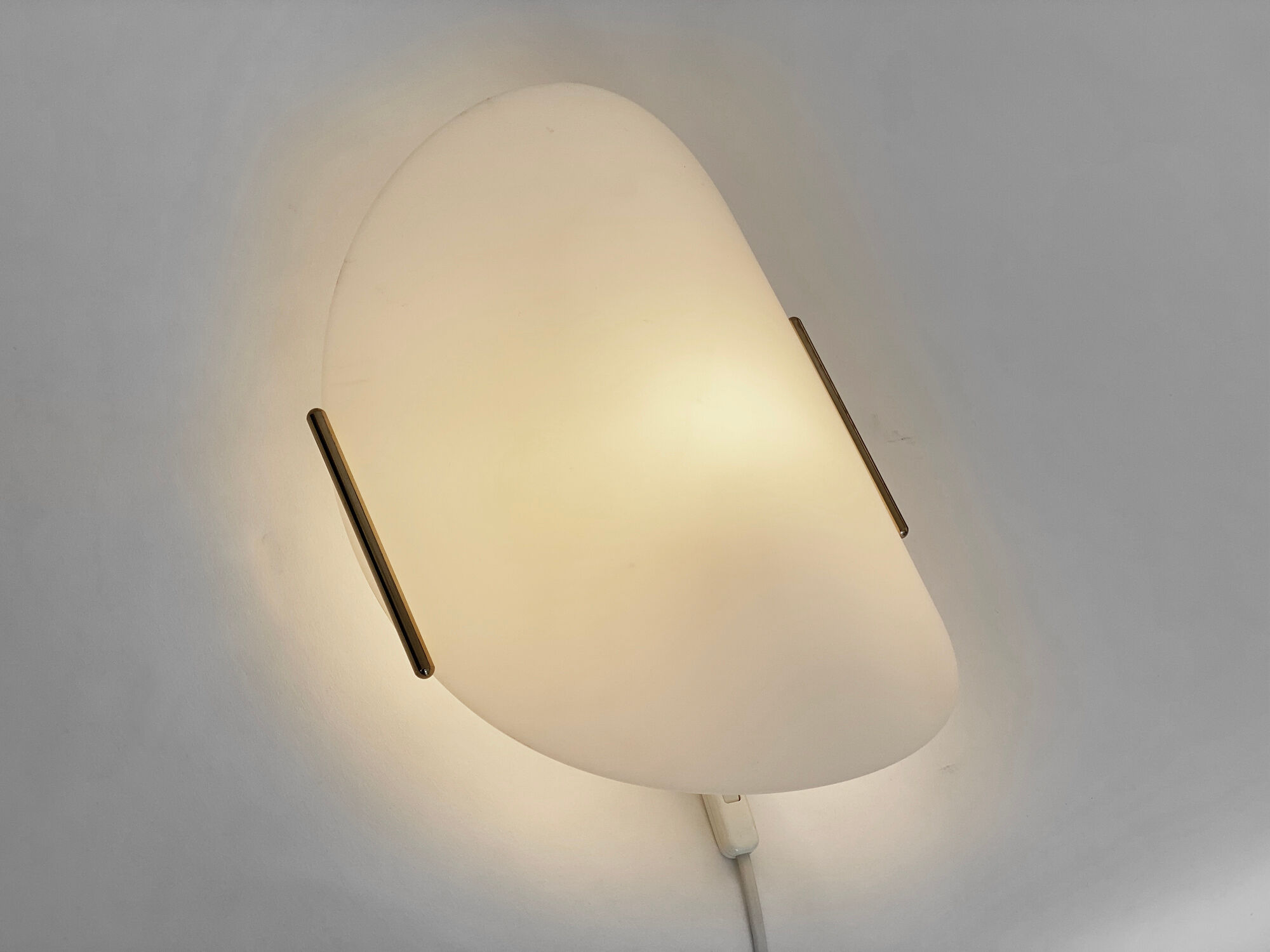 Wall light/sconce by Uno and Östen Kristiansson for Luxus. Sweden 1970s