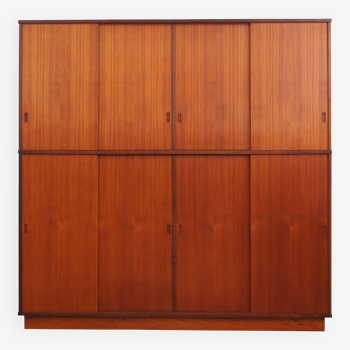 Armoire en teck, design danois, années 1960, production : Danemark