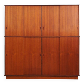 Armoire en teck, design danois, années 1960, production : Danemark