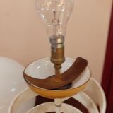 Lampe de table spirale
