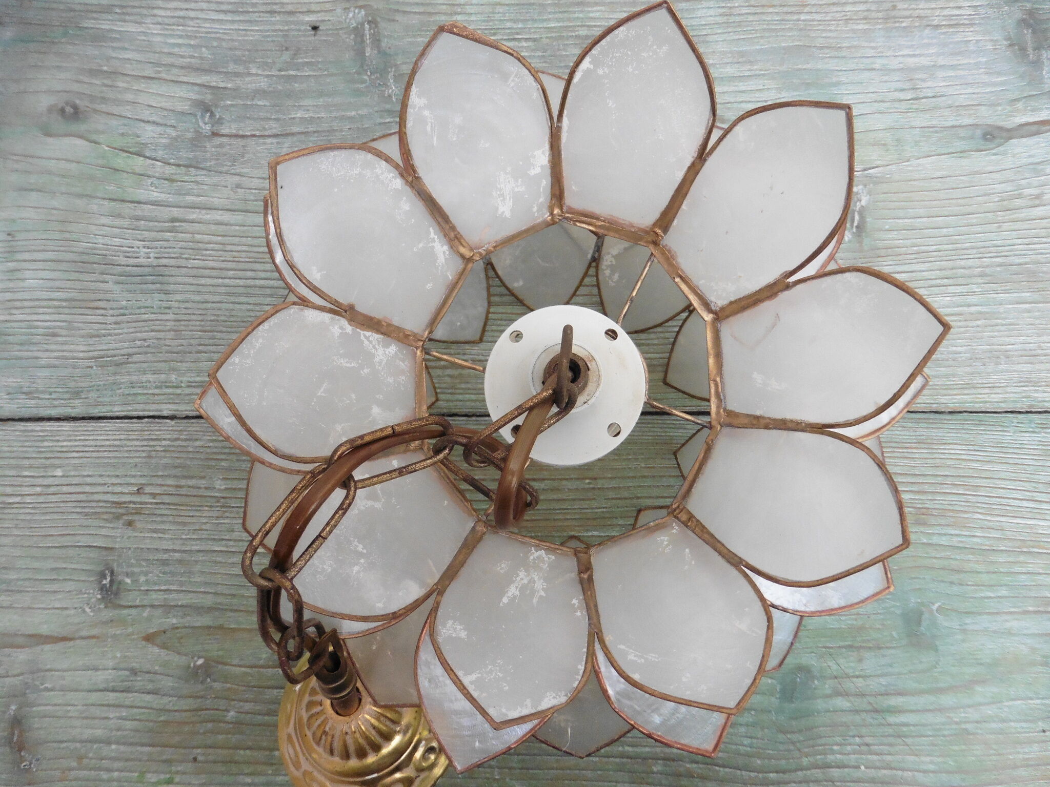 Hanging lamp in mother of pearl Capriz