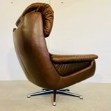 Chaise œuf pivotante en cuir danoise vintage des années 1970 par Bramin