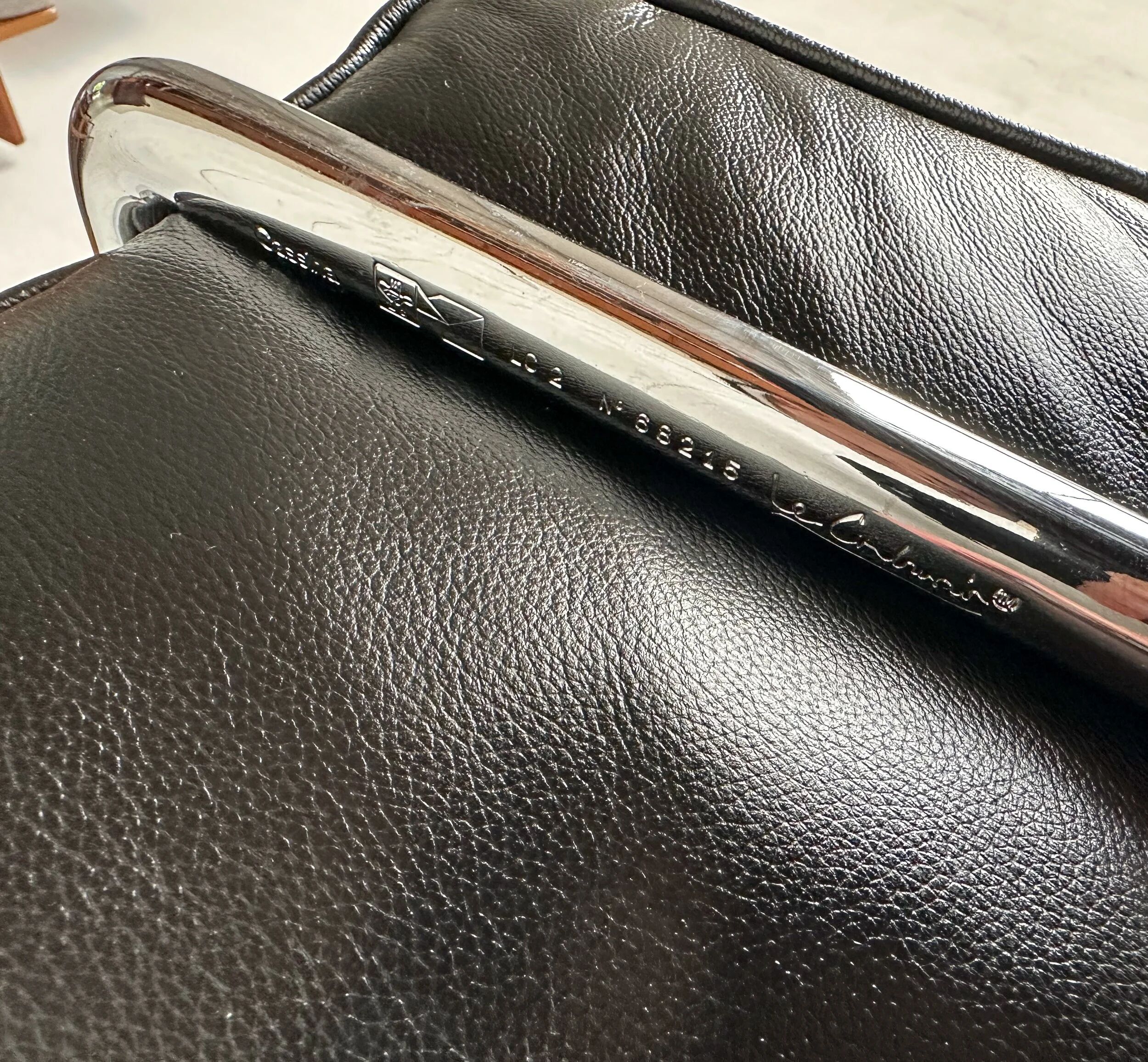 ‘90s Vintage LC2 Armchairs by Le Corbusier &Charlotte Perriand  for Cassina