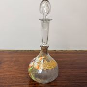 Carafe ancienne Legras – Verre émaillé à décor d'orchidée et dorures