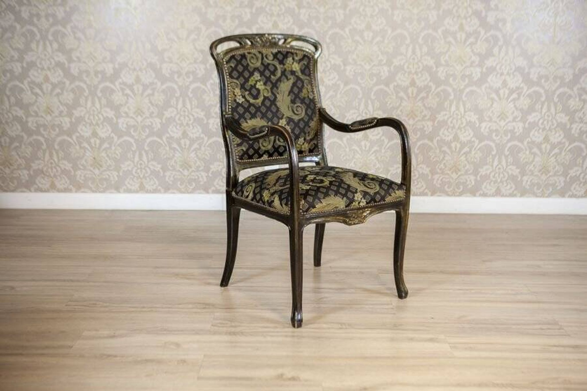 Fauteuil en chêne Art Nouveau du 20e siècle