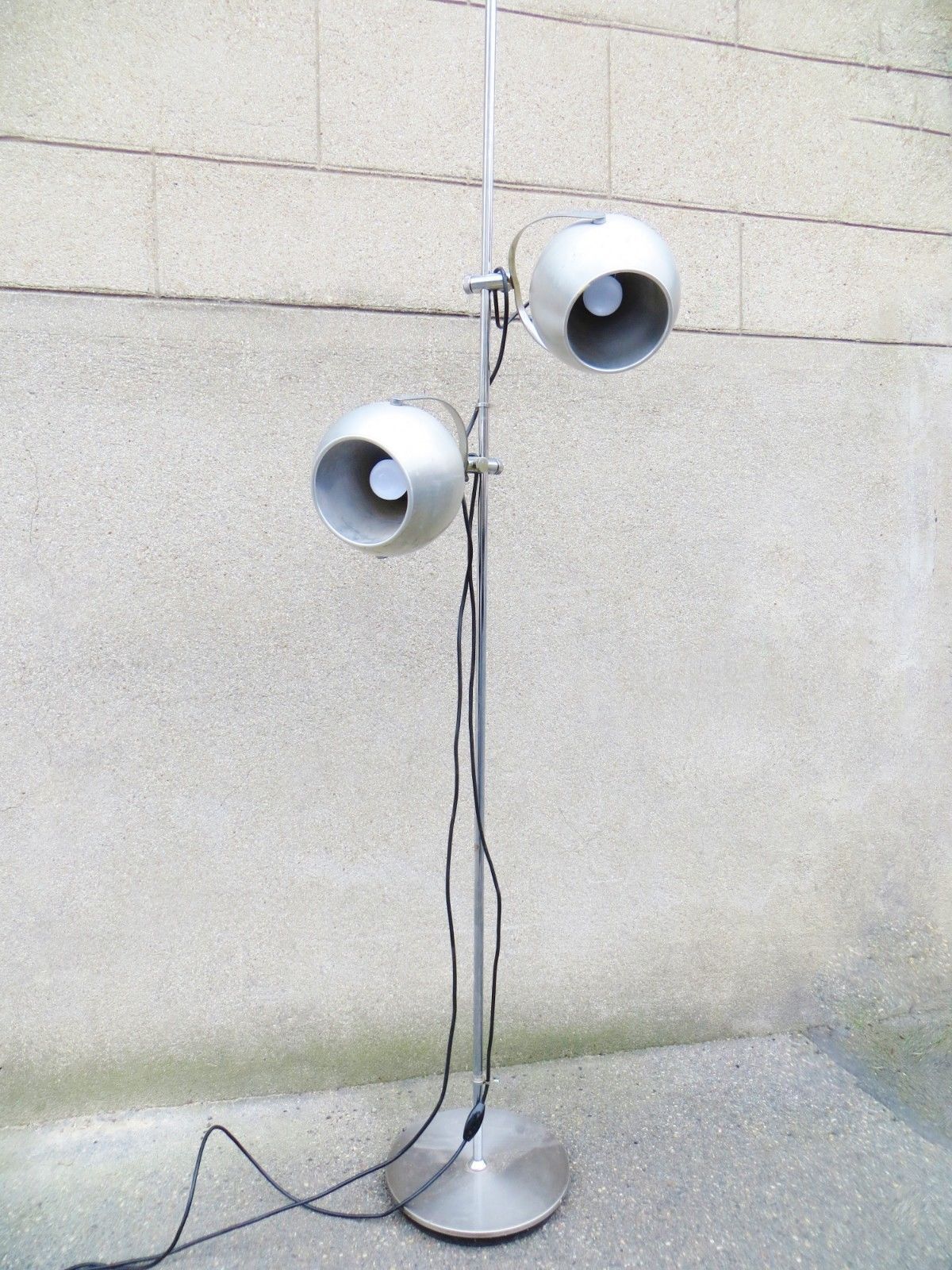Lamppost eyeball 70s vintage
