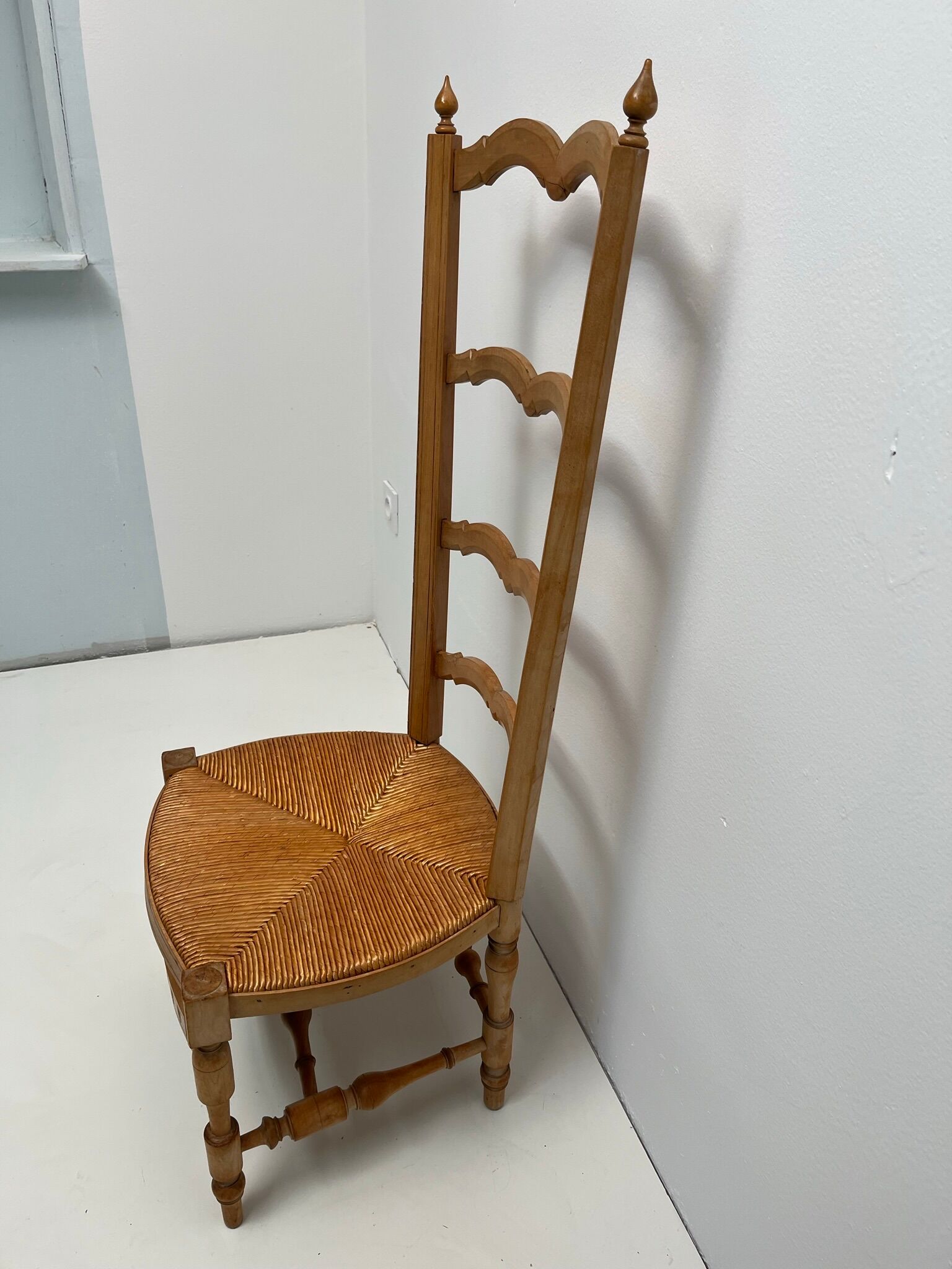 Vintage mulched nurse chair