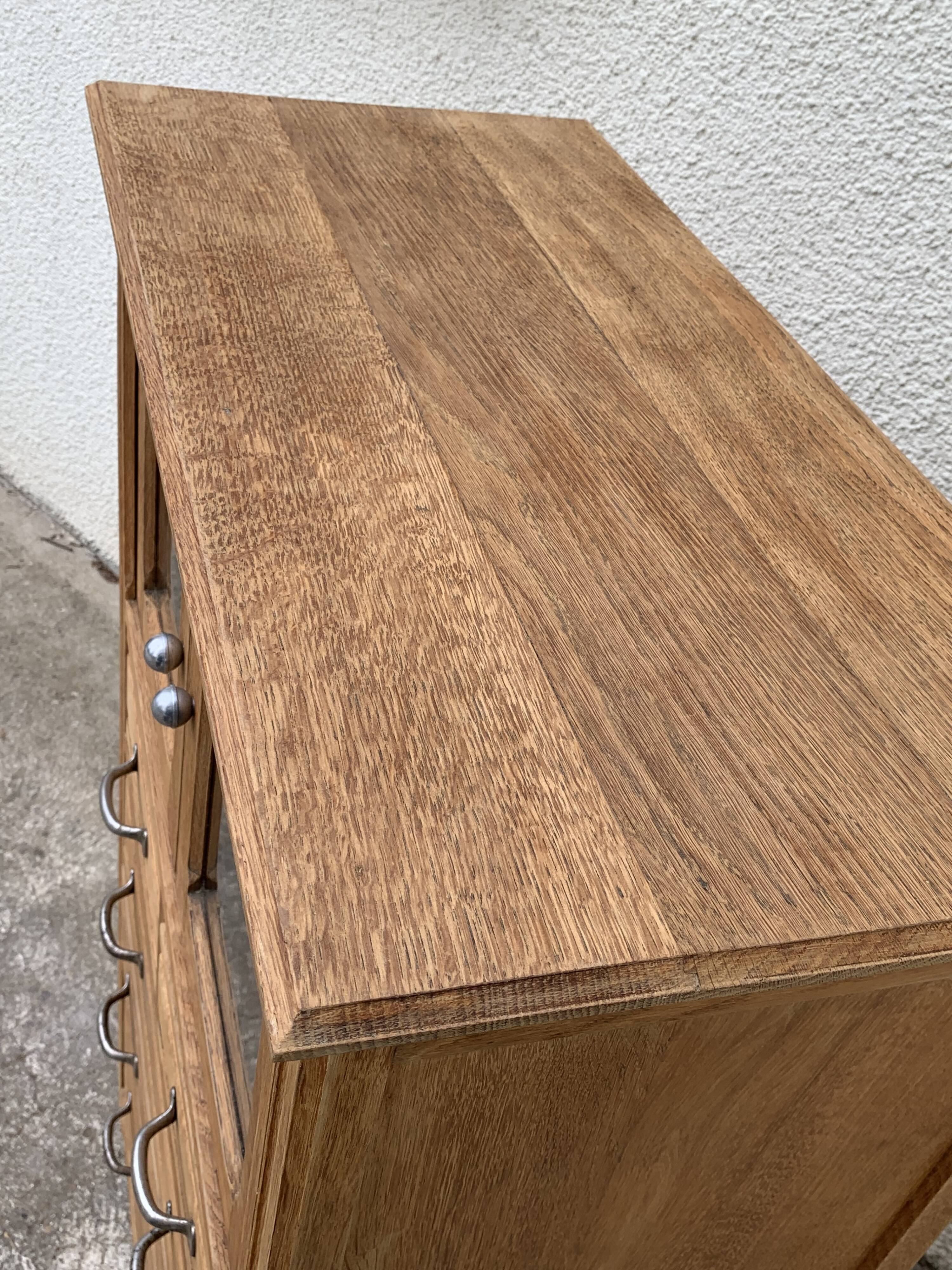 Buffet parisien vitré 1920 bois brut massif