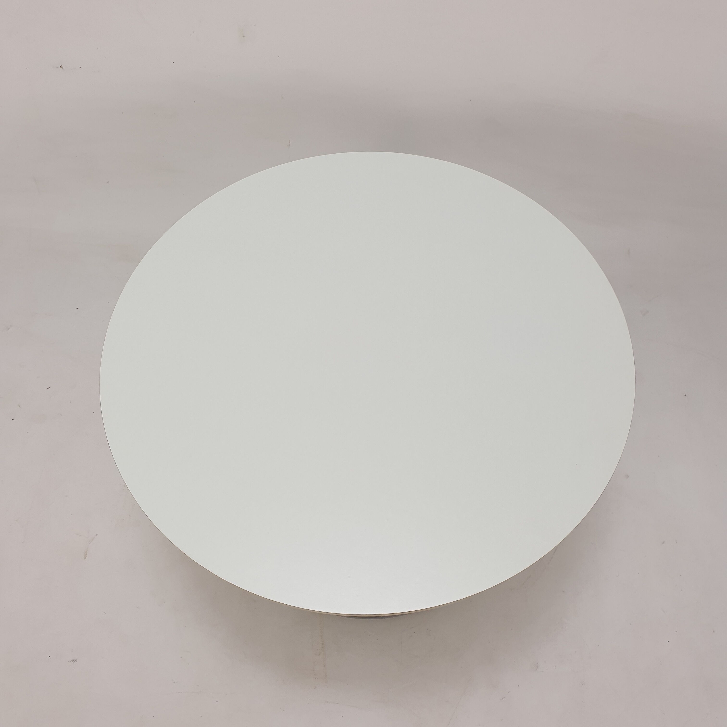“Circle” coffee table by Pierre Paulin for Artifort