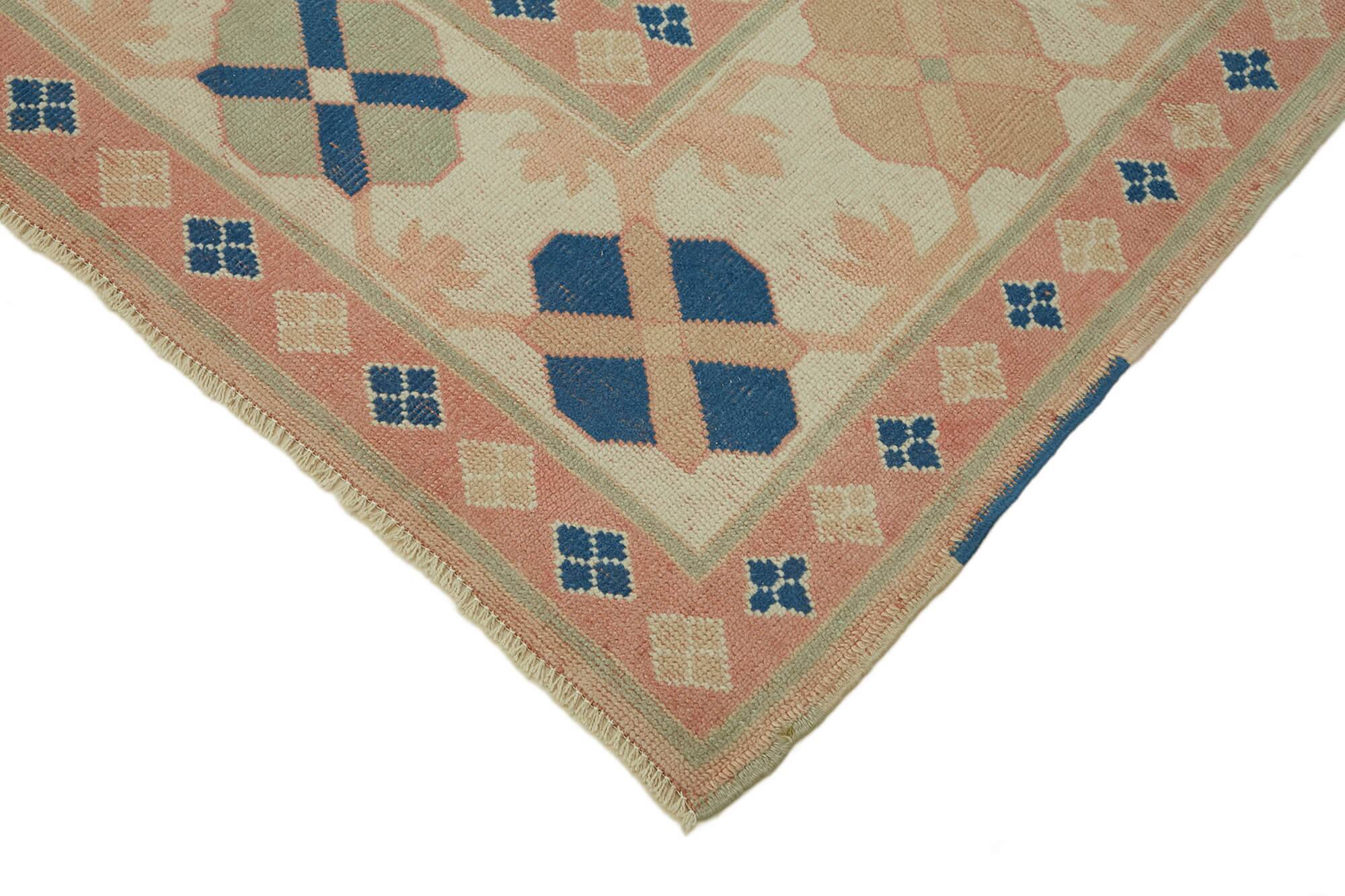 Turkish Vintage Anatolian Rug 196 cm x 250 cm