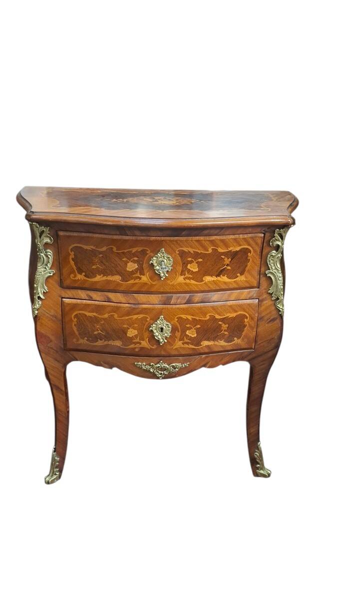 Louis XV style commode in marquetry