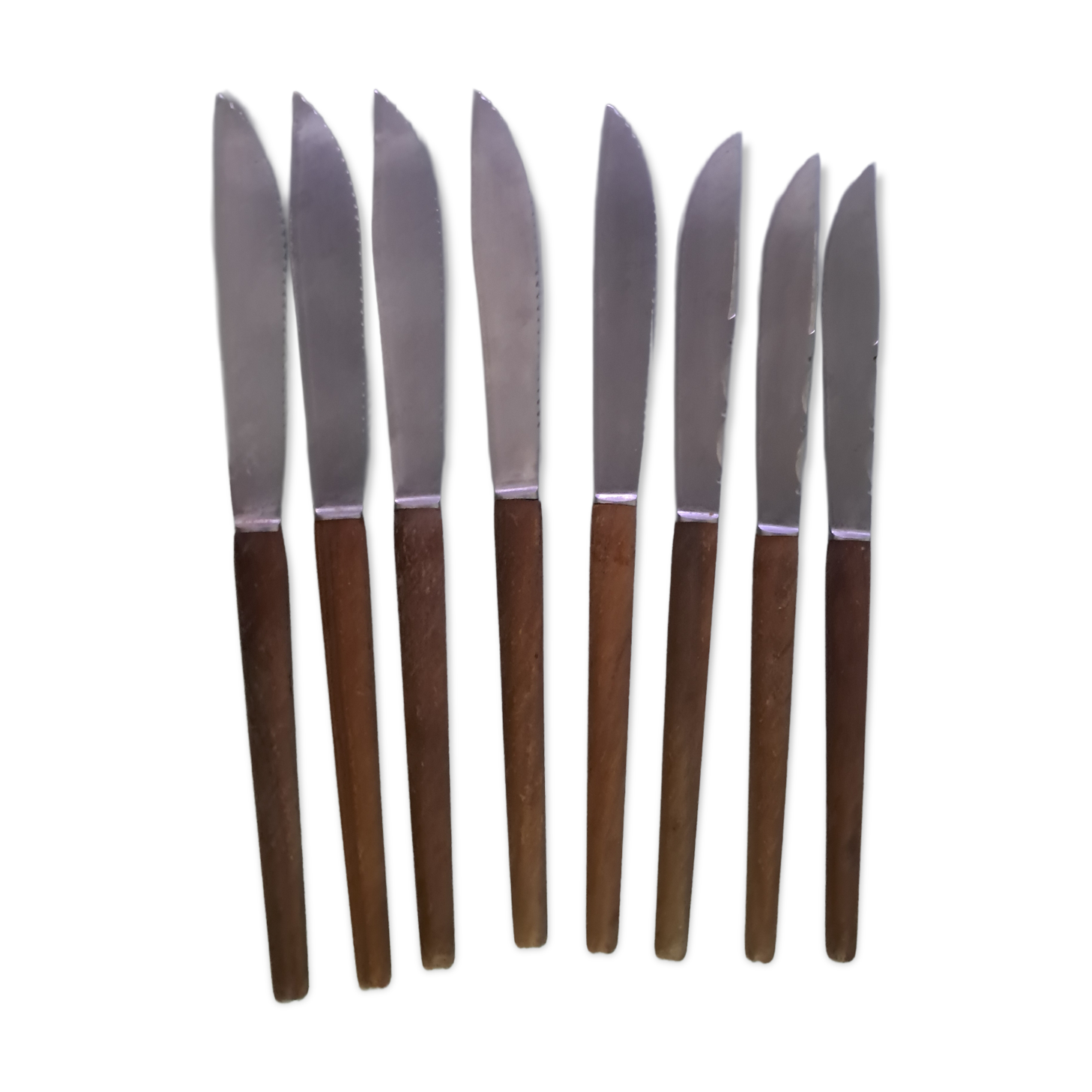 8 vintage knives