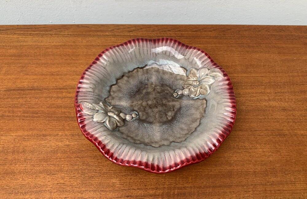 Large East German pottery bowl from the mid-century GDR by Strehla Keramik, 1960s.