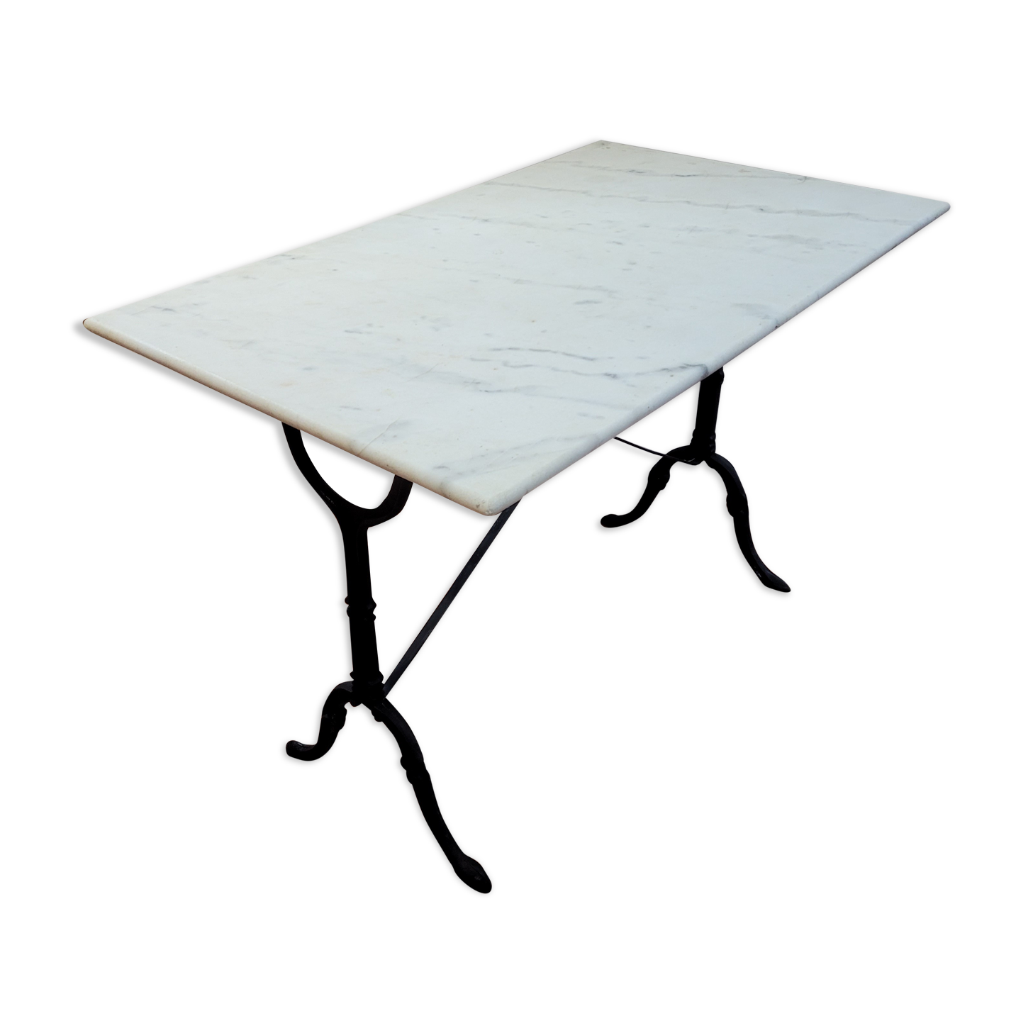 Table de bistrot dessus marbre