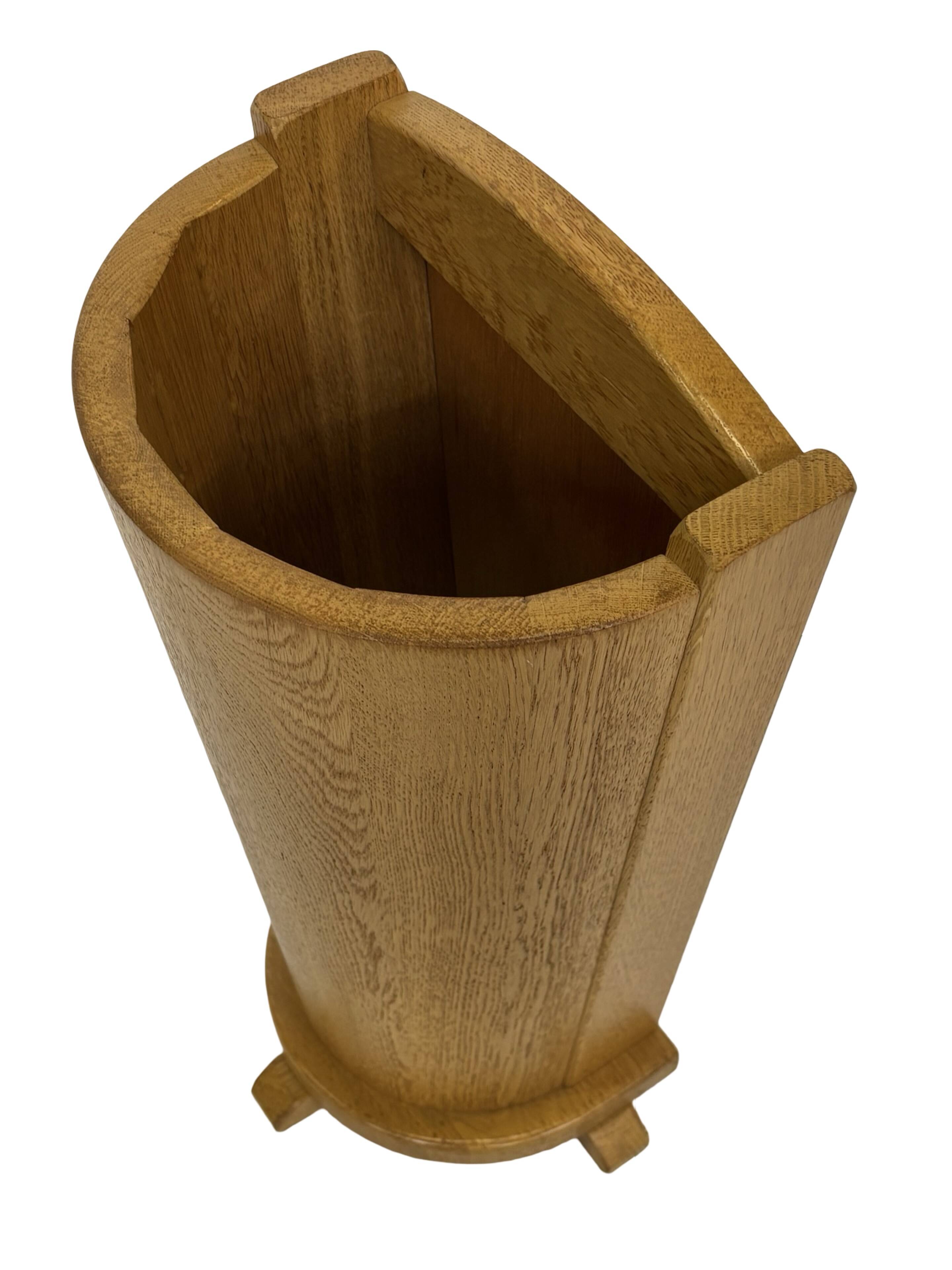 Porte-parapluie vintage en chêne, design de rangement minimaliste des années 60