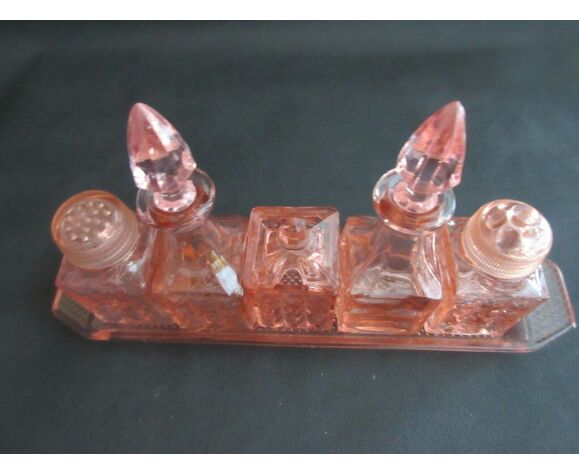 Service à condiments 5 éléments verre rose sur plateau, Vintage Art Déco Nouveau