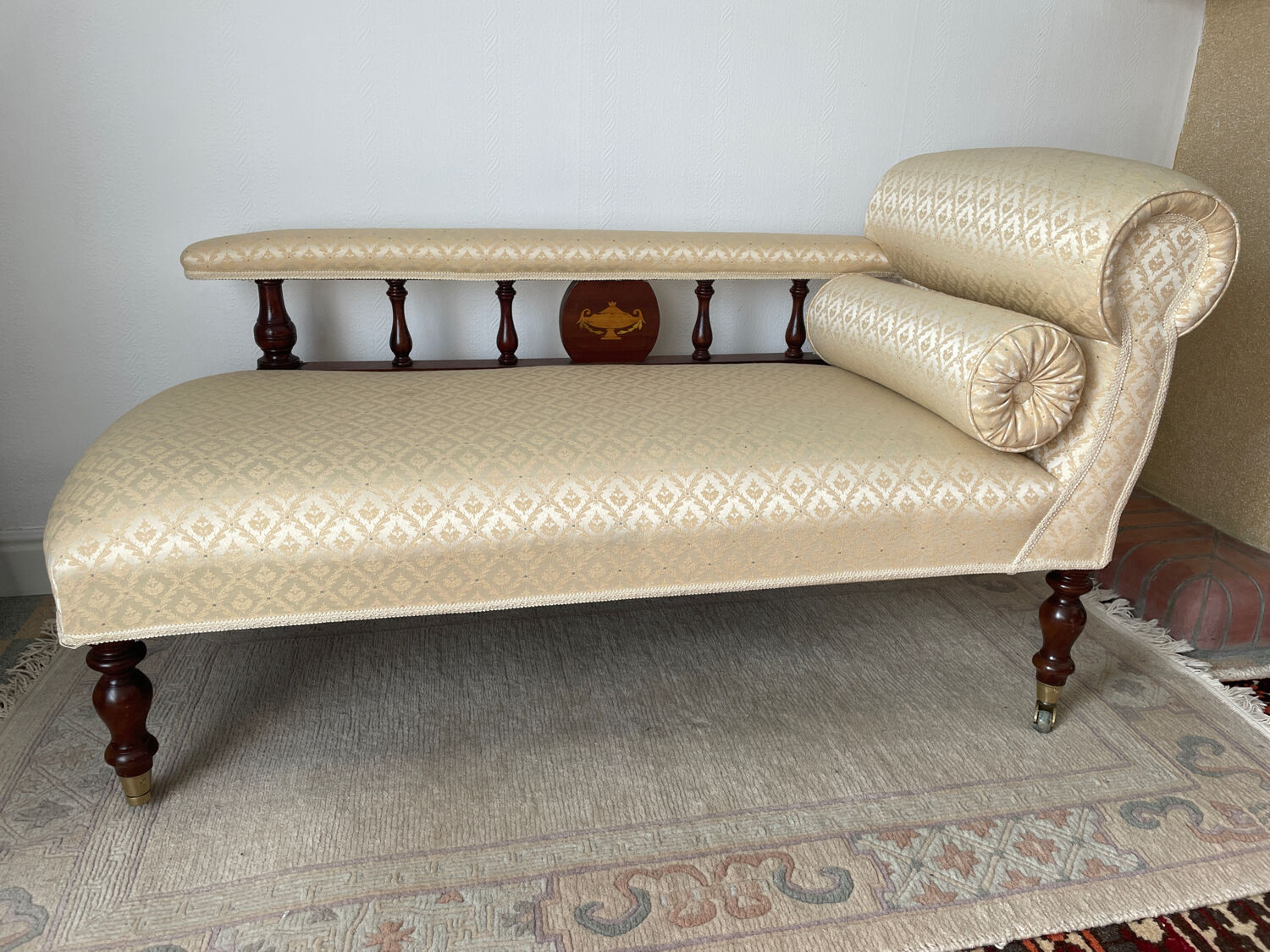 Victorian mahogany daybed.